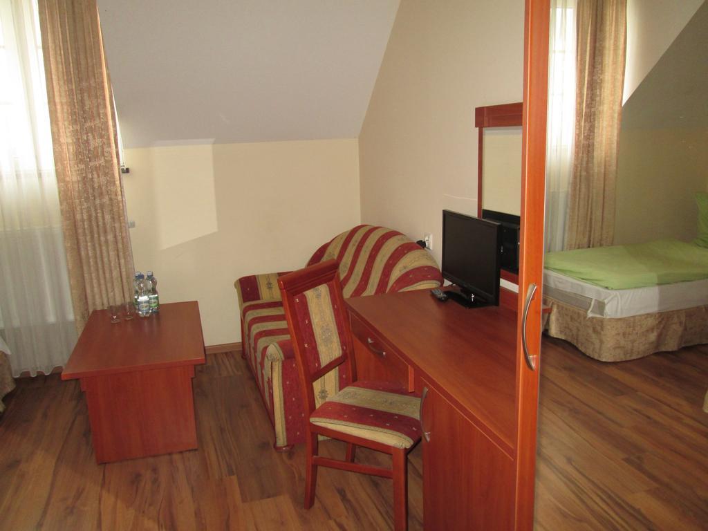 ברודניצה Magnat Hotel Restauracja חדר תמונה